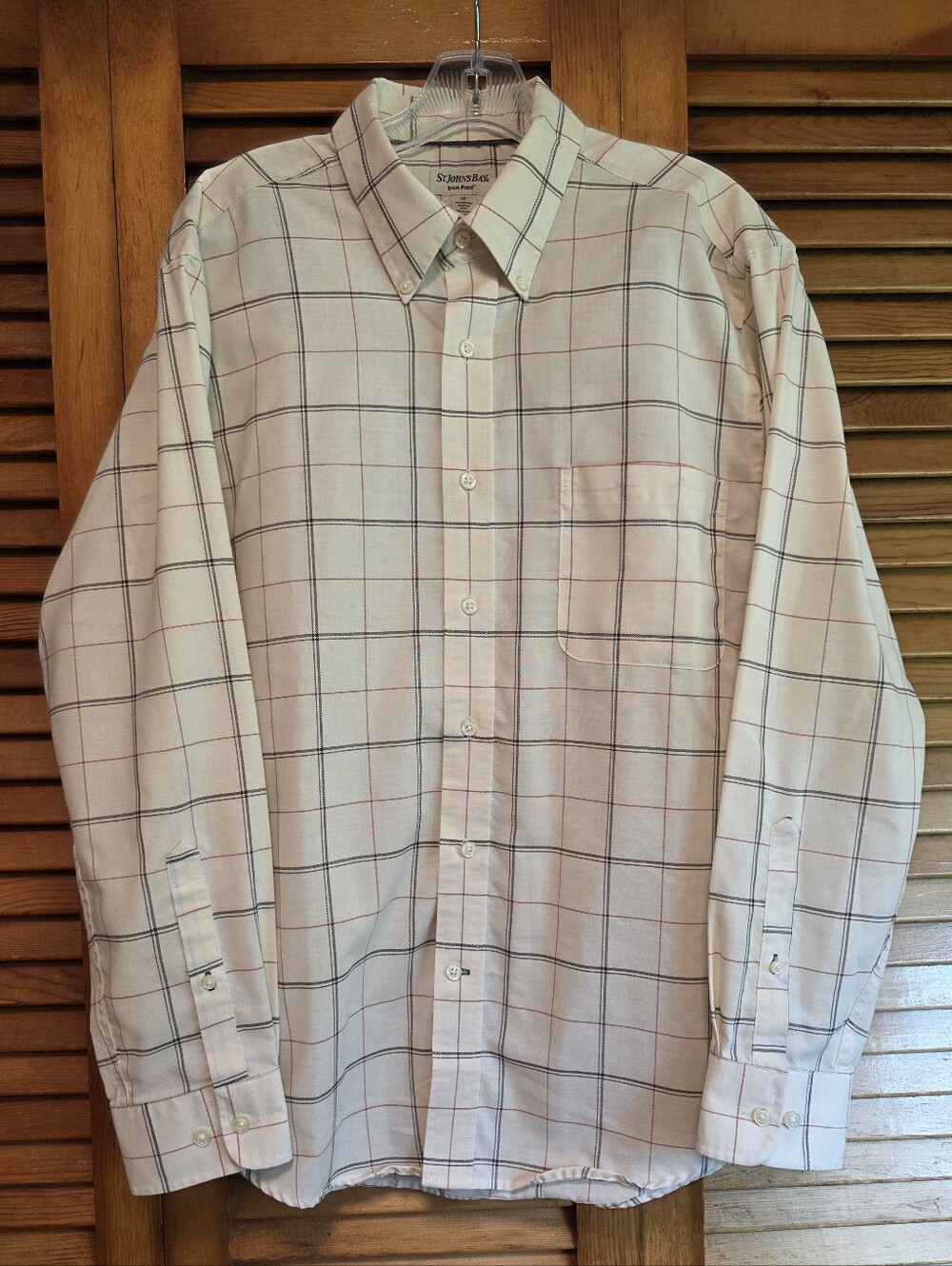 St. John's Bay Men's Plaid Button-Down Shirt White Red Black Long Sleeve Size L